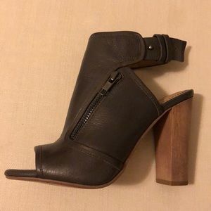 Shield Sandal Cutout